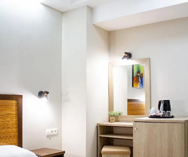 Rodon 3* Paralía