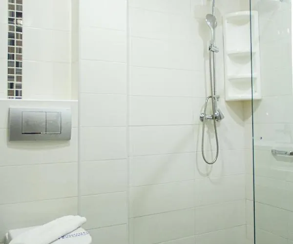 Hotel Rodon 3*